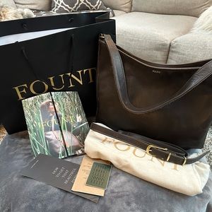 Fount Designer bag.  The “Kinsley Carryall”.  See link to all info. “wolf”